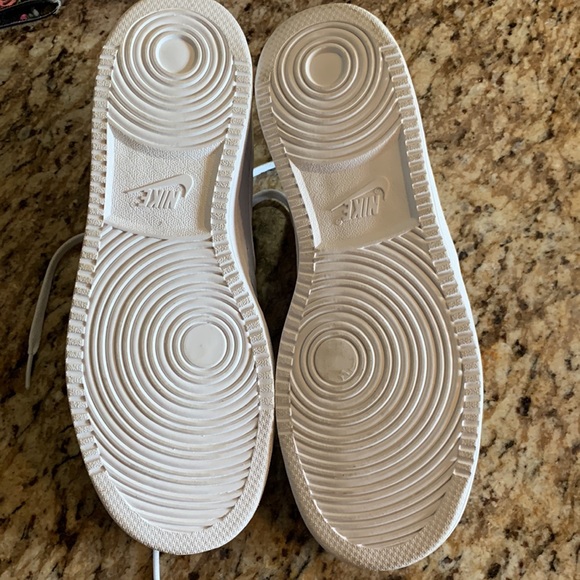 Brand new Nike court women - Picture 12 of 13